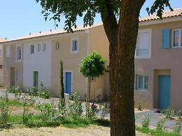 House With AC, Between Inland and sea