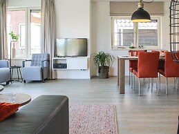 Atmospheric Villa With Nice Garden, in a Holiday Park at the Water in 