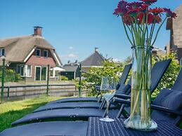 Atmospheric Villa With Nice Garden, in a Holiday Park at the Water in 