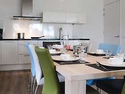 Atmospheric Villa With Nice Garden, in a Holiday Park at the Water in 