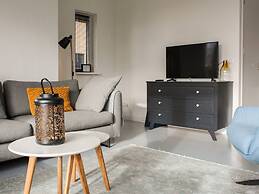 Atmospheric Villa With Nice Garden, in a Holiday Park at the Water in 