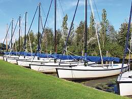 Atmospheric Villa With Nice Garden, in a Holiday Park at the Water in 