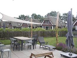 Atmospheric Villa With Nice Garden, in a Holiday Park at the Water in 