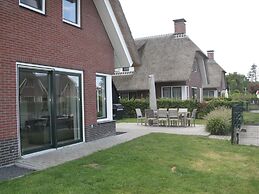 Atmospheric Villa With Nice Garden, in a Holiday Park at the Water in 