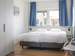 Atmospheric Villa With Nice Garden, in a Holiday Park at the Water in 