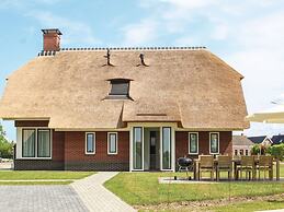 Atmospheric Villa With Nice Garden, in a Holiday Park at the Water in 