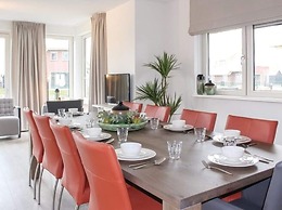 Atmospheric Villa With Nice Garden, in a Holiday Park at the Water in 