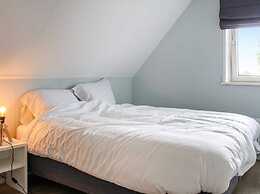 Atmospheric Villa With Nice Garden, in a Holiday Park at the Water in 