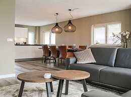 Atmospheric Villa With Nice Garden, in a Holiday Park at the Water in 