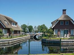 Atmospheric Villa With Nice Garden, in a Holiday Park at the Water in 