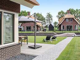 Atmospheric Villa With Nice Garden, in a Holiday Park at the Water in 