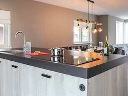 Atmospheric Villa With Nice Garden, in a Holiday Park at the Water in 