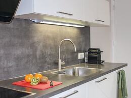 Atmospheric Villa With Nice Garden, in a Holiday Park at the Water in 