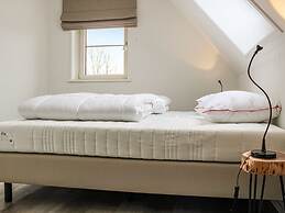 Atmospheric Villa With Nice Garden, in a Holiday Park at the Water in 