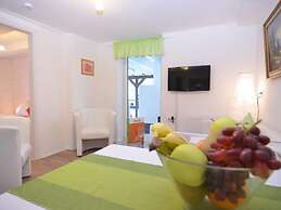 Apartment in Schmallenberg-oberkirchen With Terrace