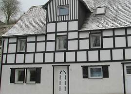 Apartment in Schmallenberg-oberkirchen With Terrace