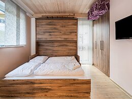 Large Apartment in Sankt Georgen With Balcony