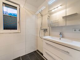 Large Apartment in Sankt Georgen With Balcony