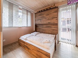 Large Apartment in Sankt Georgen With Balcony