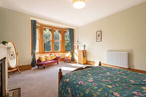 Host Stay Chatsworth Townhouse II