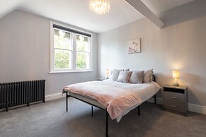Host Stay Chatsworth Townhouse I
