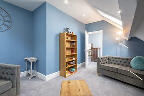 Host Stay Chatsworth Townhouse I