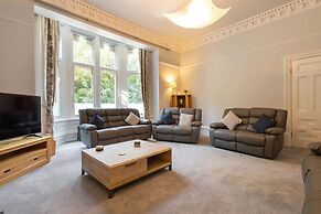 Host Stay Chatsworth Townhouse I