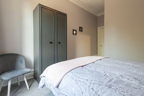 Host Stay Chatsworth Townhouse I