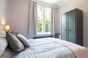 Host Stay Chatsworth Townhouse I