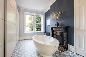 Host Stay Chatsworth Townhouse I