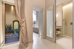 Dolce Domizia - Historic Rome Palazzo Modern Luxury Near Piazza Navona