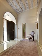 Dolce Domizia - Historic Rome Palazzo Modern Luxury Near Piazza Navona