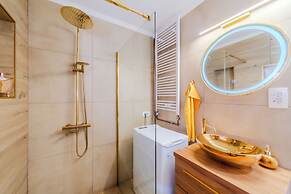 Countess House With Jacuzzi and Sauna