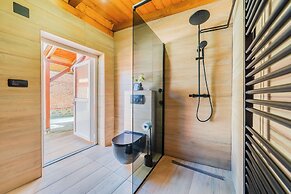 Countess House With Jacuzzi and Sauna