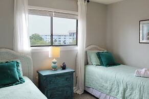 1/2 Mi to Beach: Condo in Hilton Head Resort!