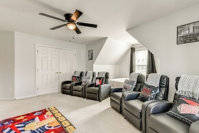 2 Mi to UNC Charlotte: Family-friendly Home