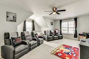 2 Mi to UNC Charlotte: Family-friendly Home