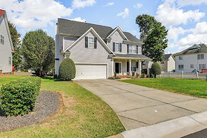 2 Mi to UNC Charlotte: Family-friendly Home