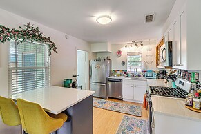 4 Mi to Dtwn Austin: Home w/ Large Fenced Yard!