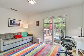 4 Mi to Dtwn Austin: Home w/ Large Fenced Yard!