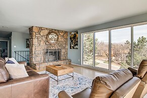 5 Mi to Area Attractions: Home w/ Hot Tub