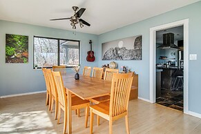 5 Mi to Area Attractions: Home w/ Hot Tub