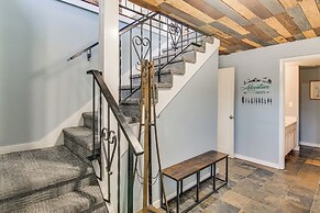 5 Mi to Area Attractions: Home w/ Hot Tub