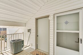 Lake-view Condo in Osage Beach: Walk to Boat Ramp