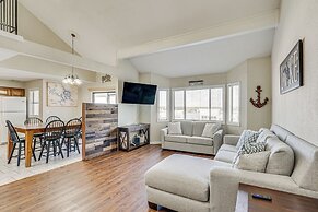 Lake-view Condo in Osage Beach: Walk to Boat Ramp