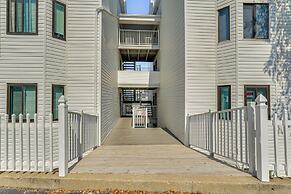 Lake-view Condo in Osage Beach: Walk to Boat Ramp