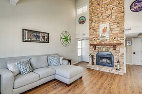 Lake-view Condo in Osage Beach: Walk to Boat Ramp