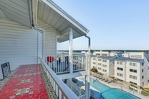 Lake-view Condo in Osage Beach: Walk to Boat Ramp