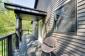 Secluded Kerhonkson Home w/ Fire Pit, Near Hiking!