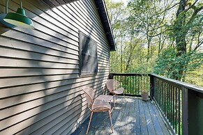 Secluded Kerhonkson Home w/ Fire Pit, Near Hiking!